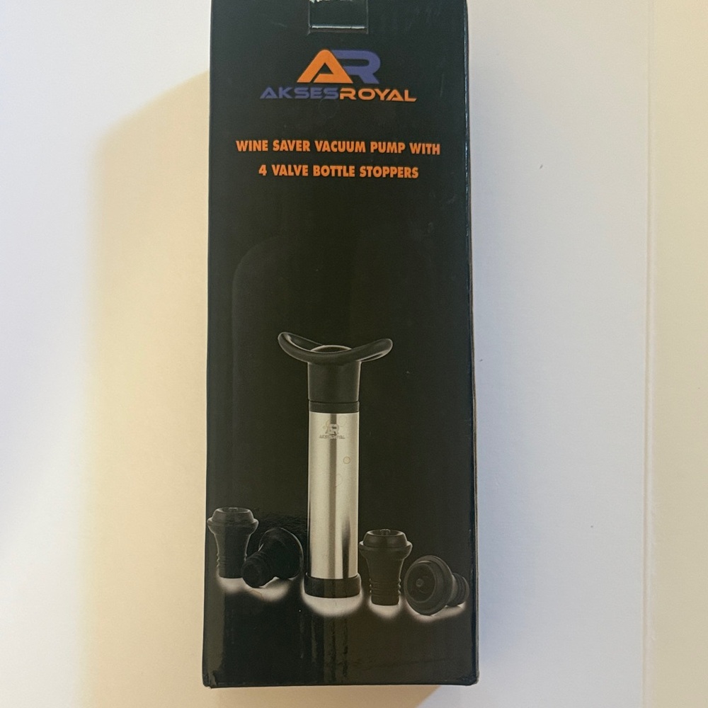 NIB AKSES Royal Wine Saver Vacuum Pump With 4 Valve Bottle Stoppers,Stainless St